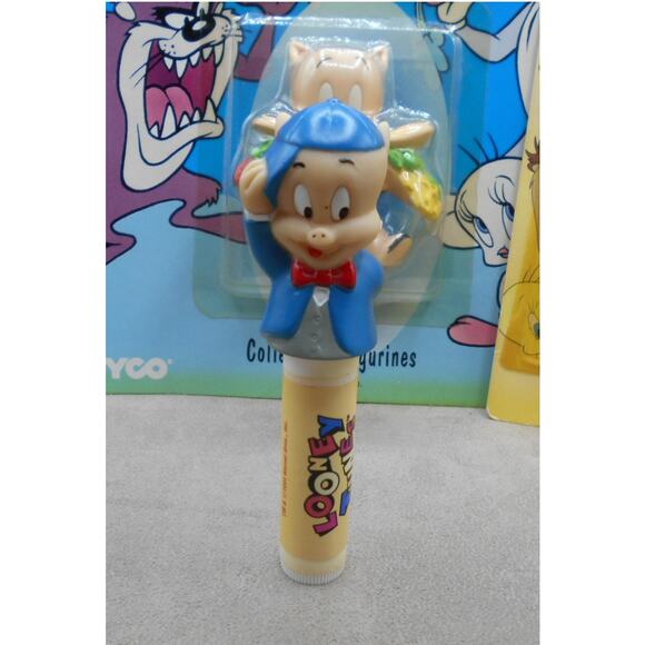 Vintage 1994 Porky Pig Lot: Looney Tunes Collectible Figure & Lip Balm - Picture 7 of 14